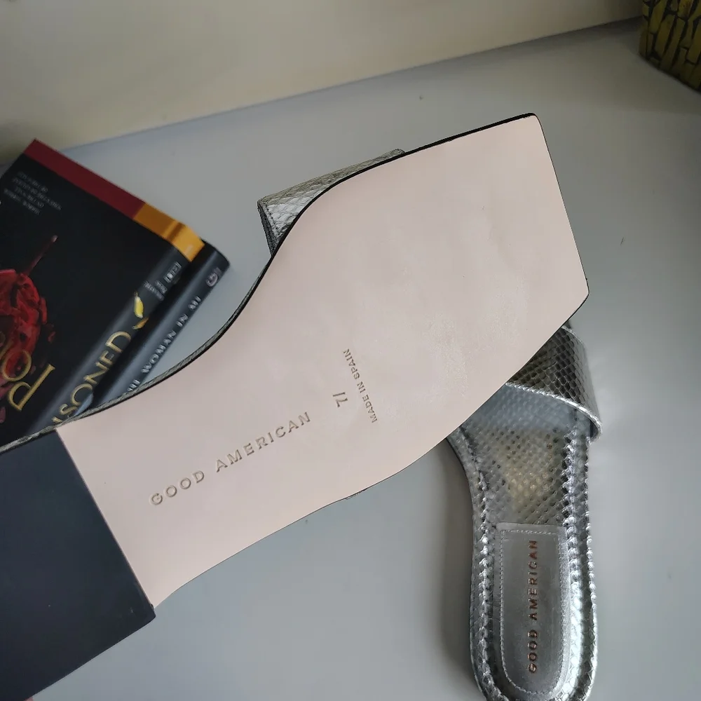 Good American Standout Slide Sandals Silver Snake 7.5 NIB